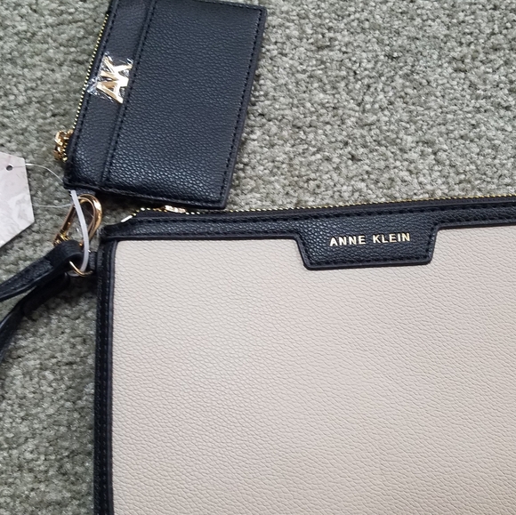 Anne Klein clutch/card wallet NWT - Picture 3 of 4